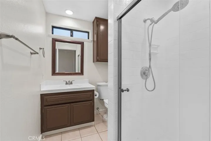 Master suite bathroom