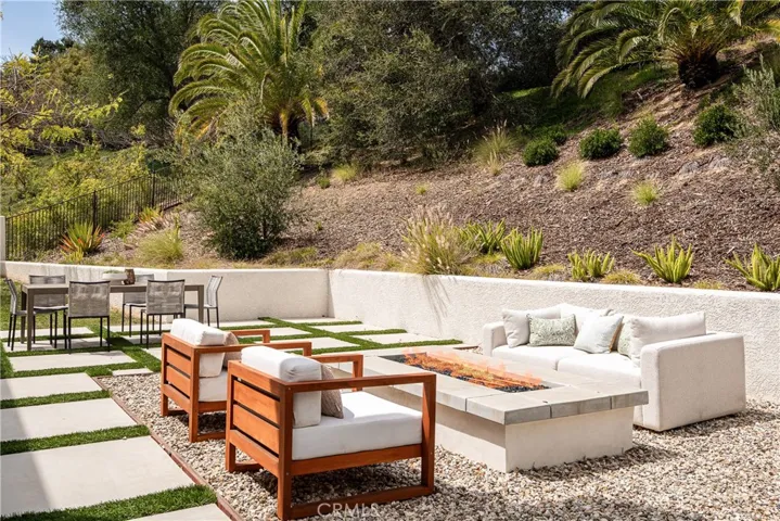5729 Stone Mountain, Westlake Village, California 91362