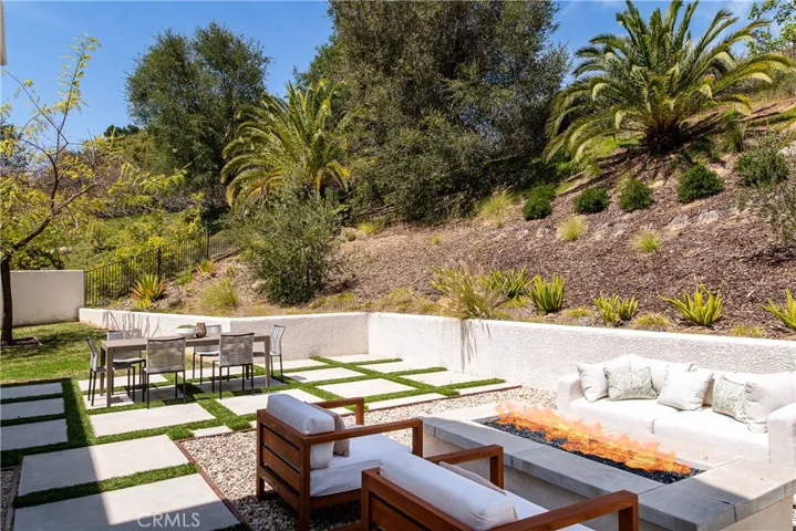 5729 Stone Mountain, Westlake Village, California 91362