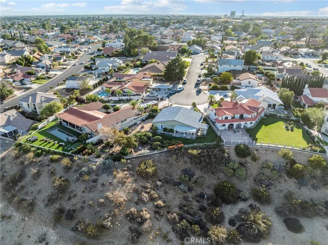 17990 Fremontia, Victorville, California 92395