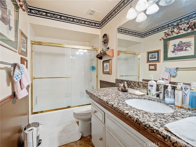 17990 Fremontia, Victorville, California 92395