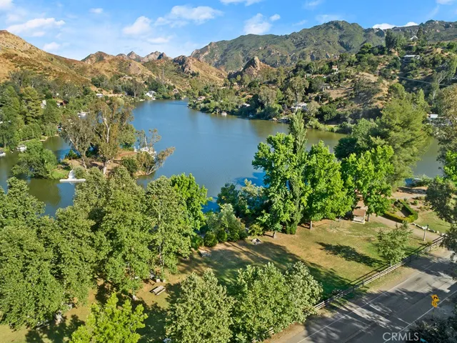 2210 Triunfo, Agoura Hills, California 91301