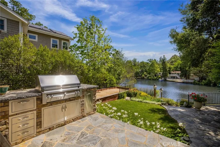 2210 Triunfo, Agoura Hills, California 91301