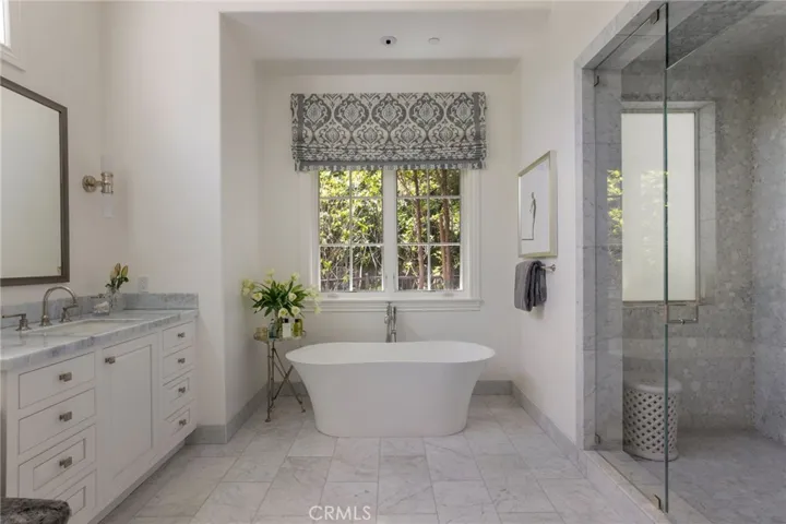 2210 Triunfo, Agoura Hills, California 91301