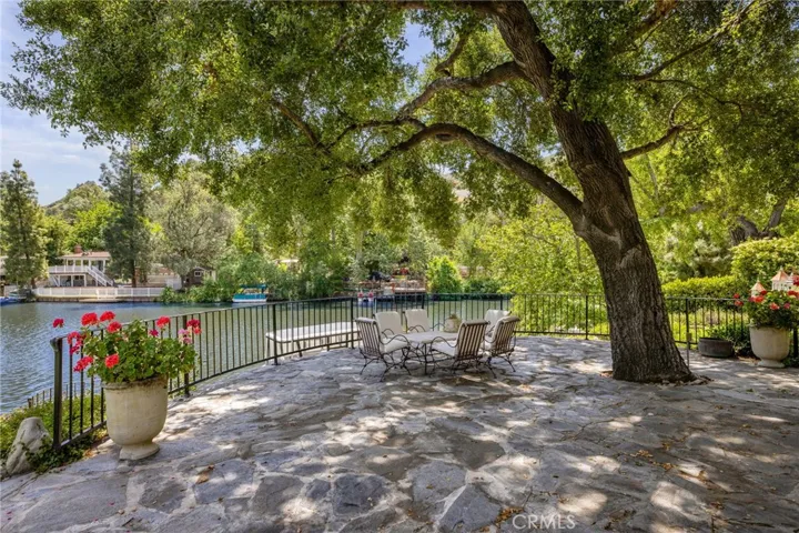 2210 Triunfo, Agoura Hills, California 91301