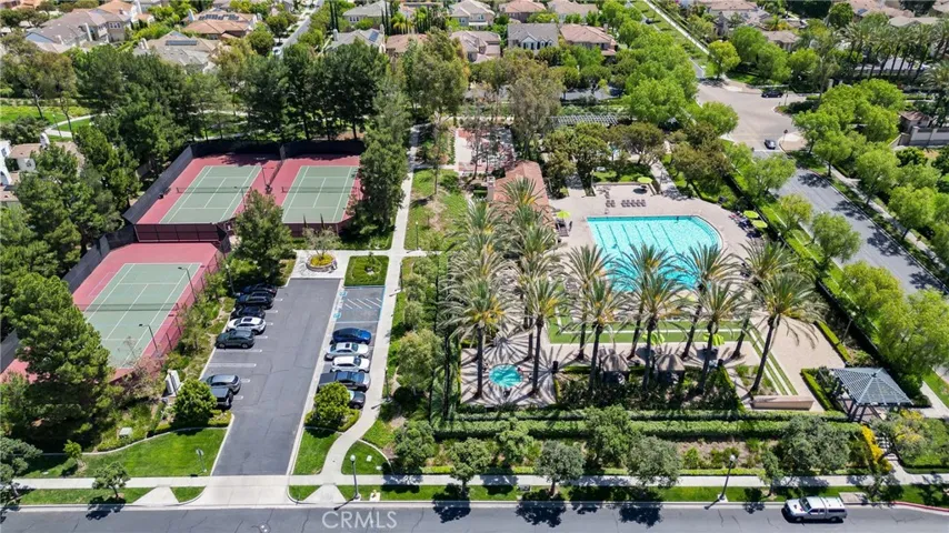 Community pools and amenities