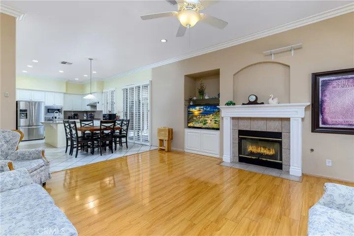 hard to find a more perfect, CLEAN home......MOVE-IN READY!!!