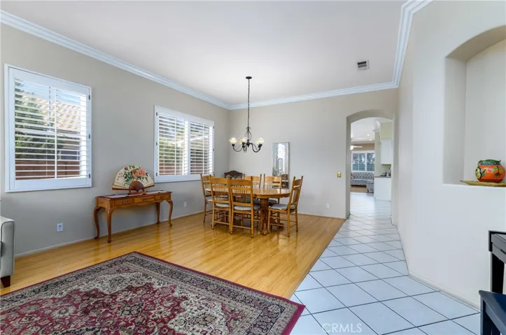 dining area adjacent to living room.....