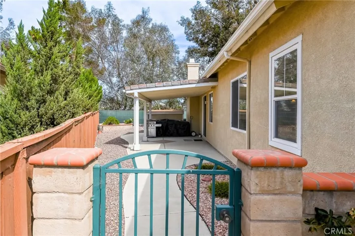 side yard/covered patio