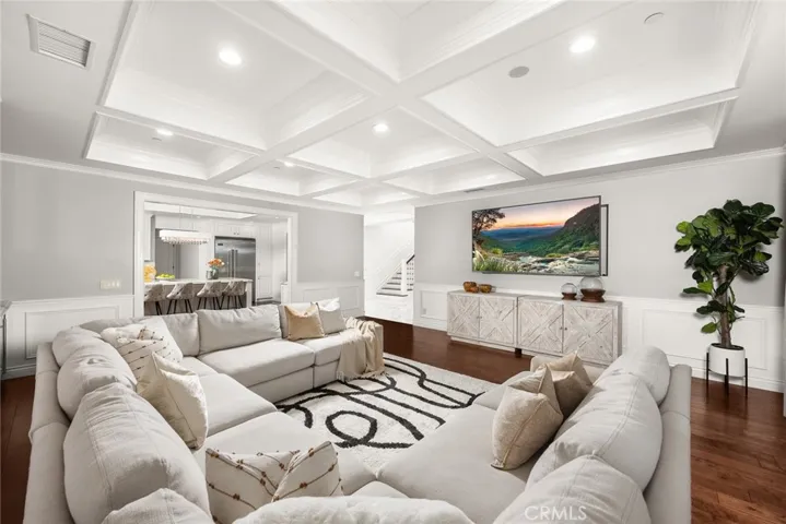 1524 S 3rd Avenue, Arcadia, California 91006