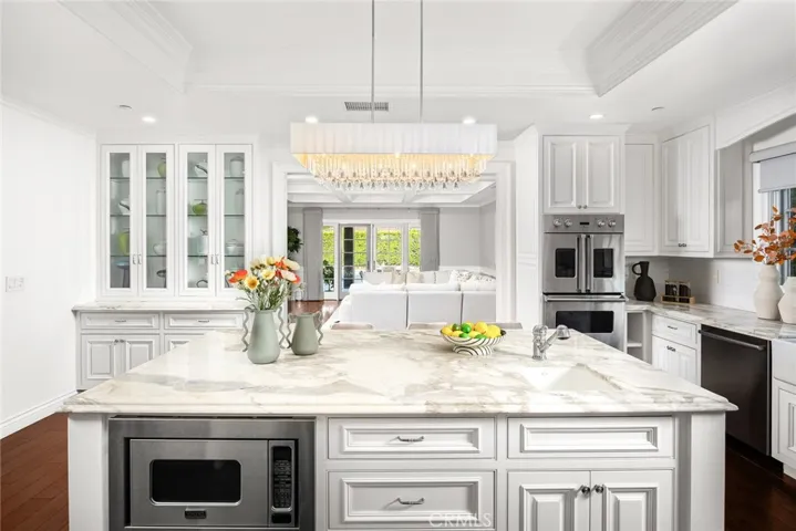 1524 S 3rd Avenue, Arcadia, California 91006