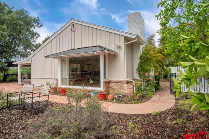 18627 Ambleside Lane, Saratoga, California 95070
