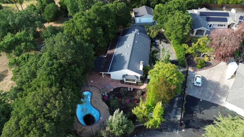 18627 Ambleside Lane, Saratoga, California 95070