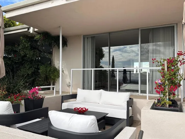 Porch 3
