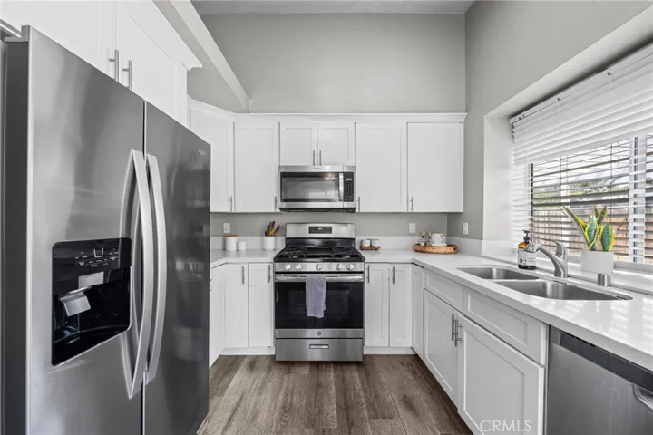 39875 Knollridge, Temecula, California 92591