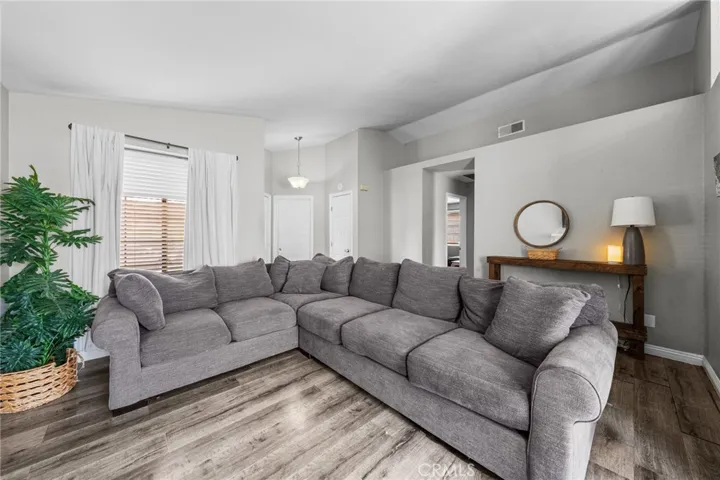 39875 Knollridge, Temecula, California 92591