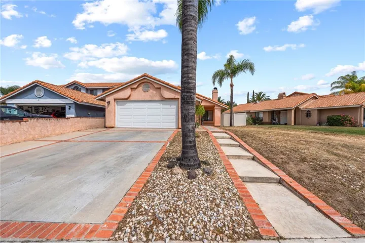 39875 Knollridge, Temecula, California 92591