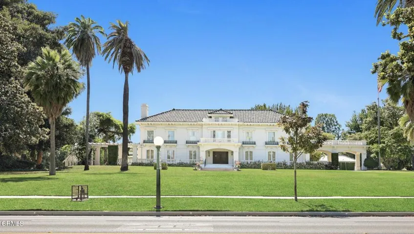 Wrigley Mansion