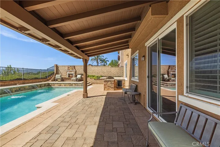 covered patio with built in bbq