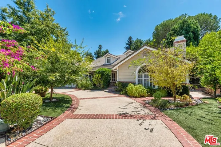 17040 Rancho Street, Encino, California 91316