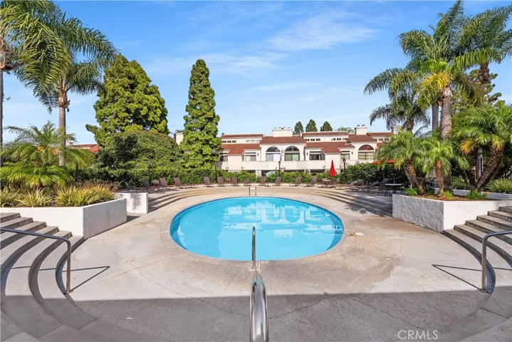 17172 Abalone 211, Huntington Beach, California 92649