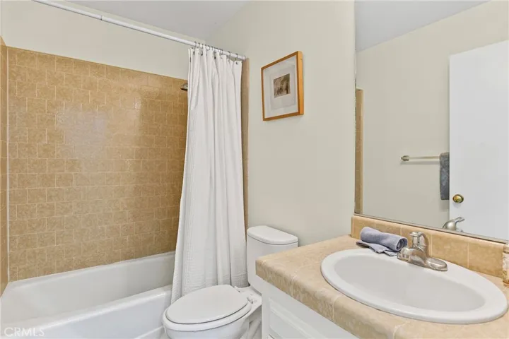1106 Oceanaire Drive 45, San Luis Obispo, California 93405