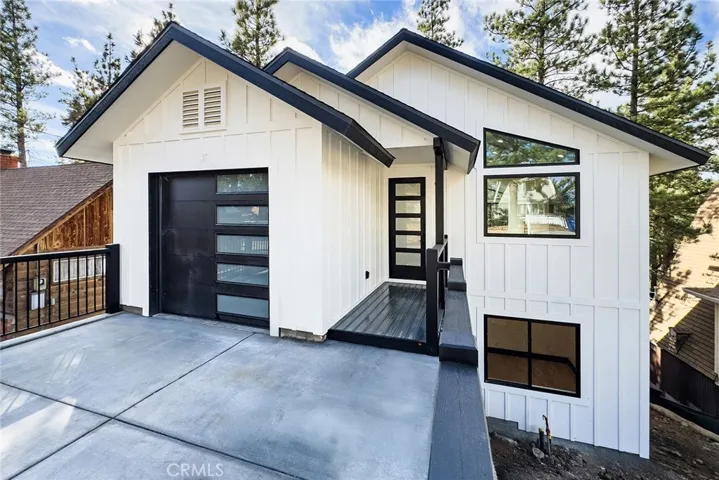 129 Winding, Big Bear City, California 92314