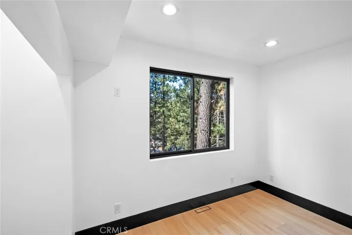 129 Winding, Big Bear City, California 92314