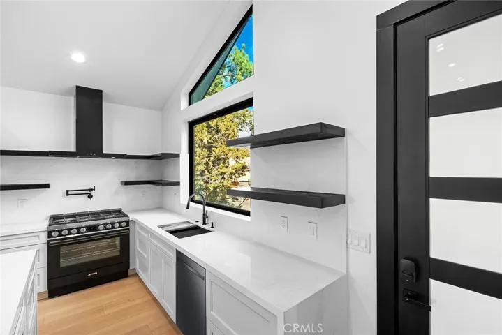 129 Winding, Big Bear City, California 92314