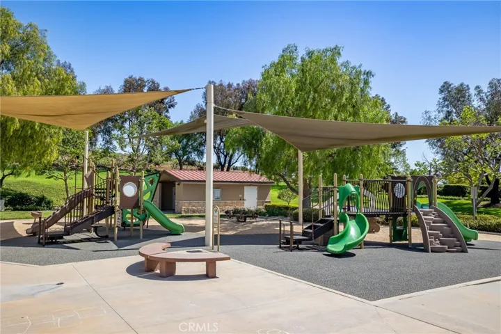 63 Poppyfield Lane, Rancho Santa Margarita, California 92688