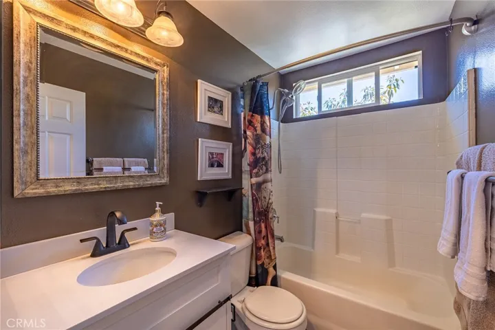63 Poppyfield Lane, Rancho Santa Margarita, California 92688
