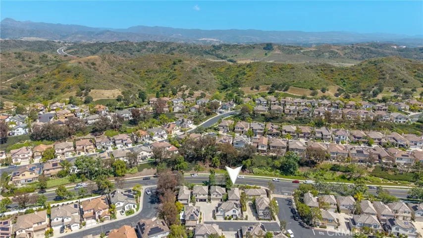 63 Poppyfield Lane, Rancho Santa Margarita, California 92688