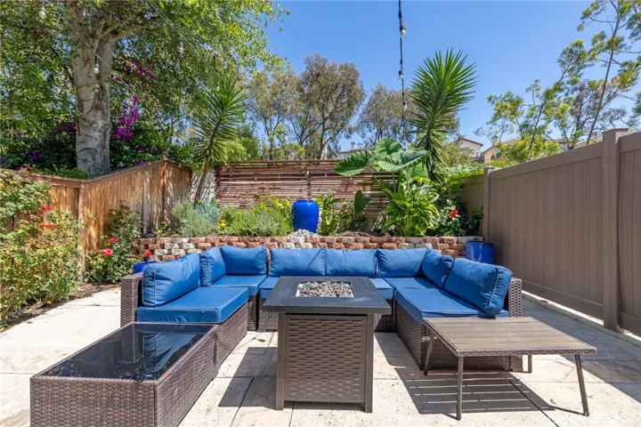 63 Poppyfield Lane, Rancho Santa Margarita, California 92688