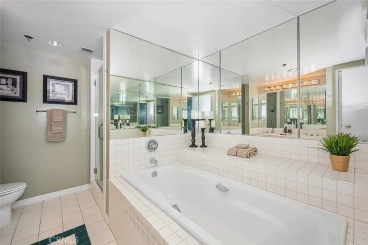 525 E Seaside Way 904, Long Beach, California 90802