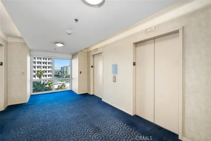 9th fl elevator