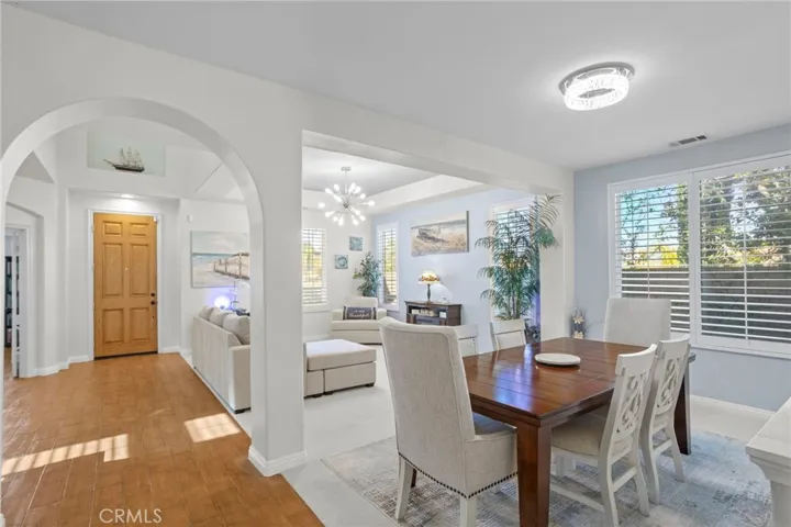 1744 Tamarron Dr, Corona, California 92883