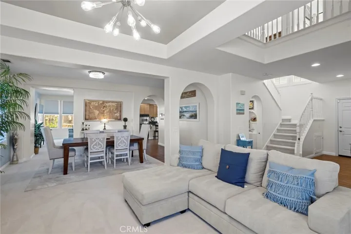 1744 Tamarron Dr, Corona, California 92883