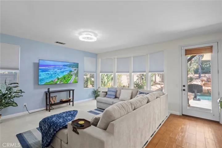 1744 Tamarron Dr, Corona, California 92883