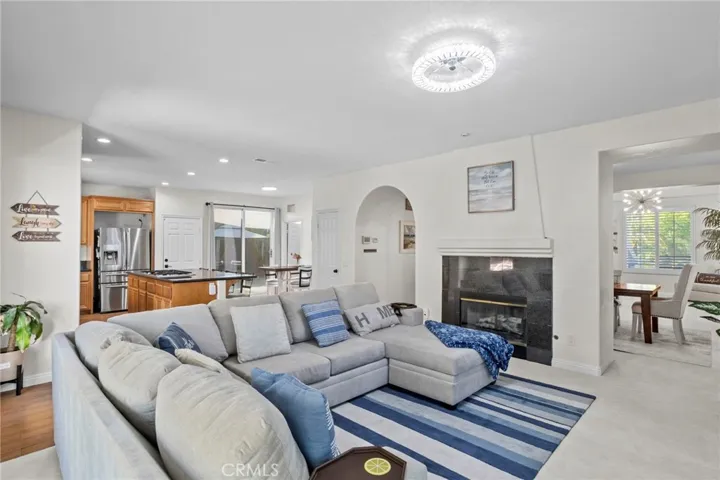 1744 Tamarron Dr, Corona, California 92883