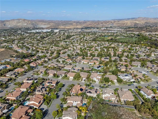 1744 Tamarron Dr, Corona, California 92883