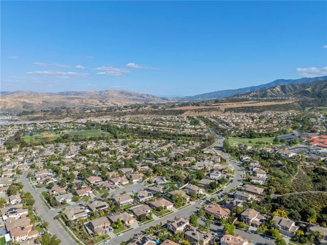 1744 Tamarron Dr, Corona, California 92883