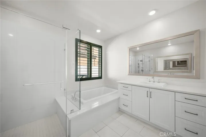20560 Galloway, Saugus, California 91350