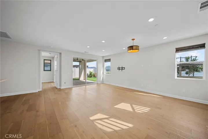 20560 Galloway, Saugus, California 91350