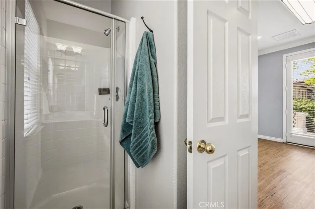 Casita 3/4 bathroom
