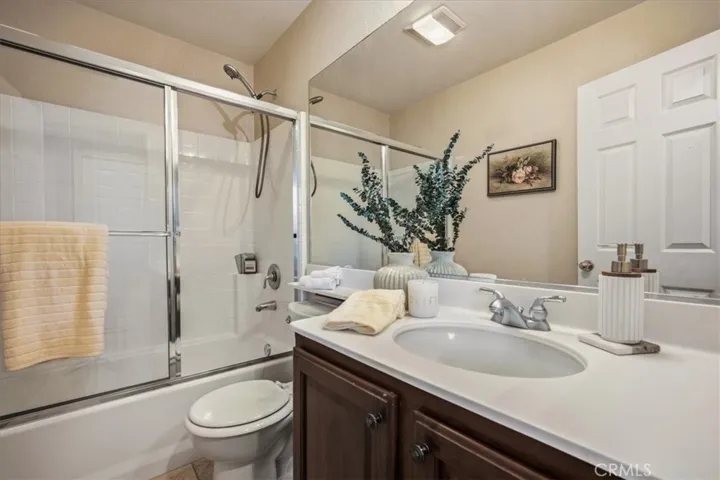 Downstairs Full Bathroom