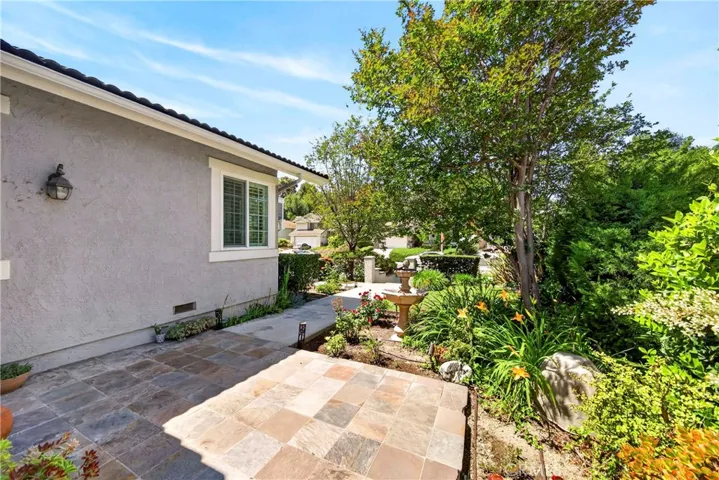 14 Rainbow Ridge, Phillips Ranch, California 91766