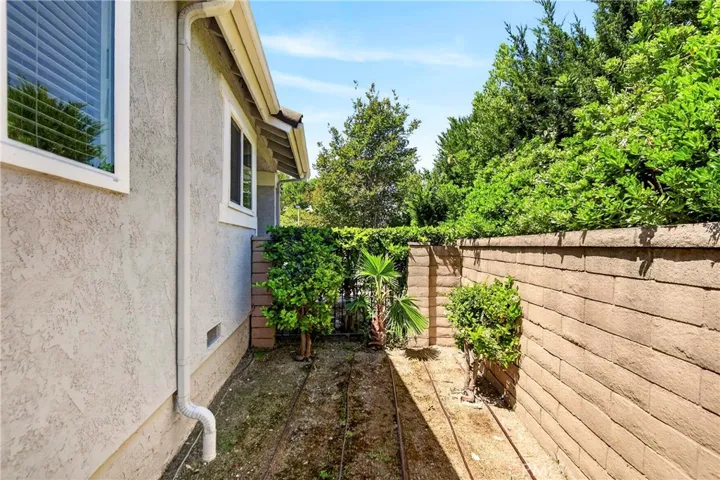 14 Rainbow Ridge, Phillips Ranch, California 91766