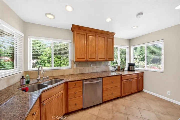 14 Rainbow Ridge, Phillips Ranch, California 91766