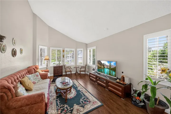 14 Rainbow Ridge, Phillips Ranch, California 91766