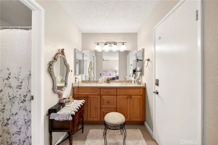 14 Rainbow Ridge, Phillips Ranch, California 91766
